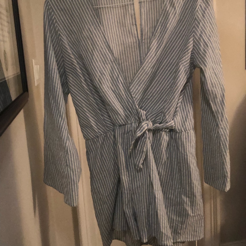 LINEN LIGHT BLUE STRIPED ROMPER
